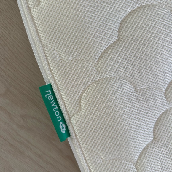 Newton Baby Original Mattress Cover - Picture 2 of 5